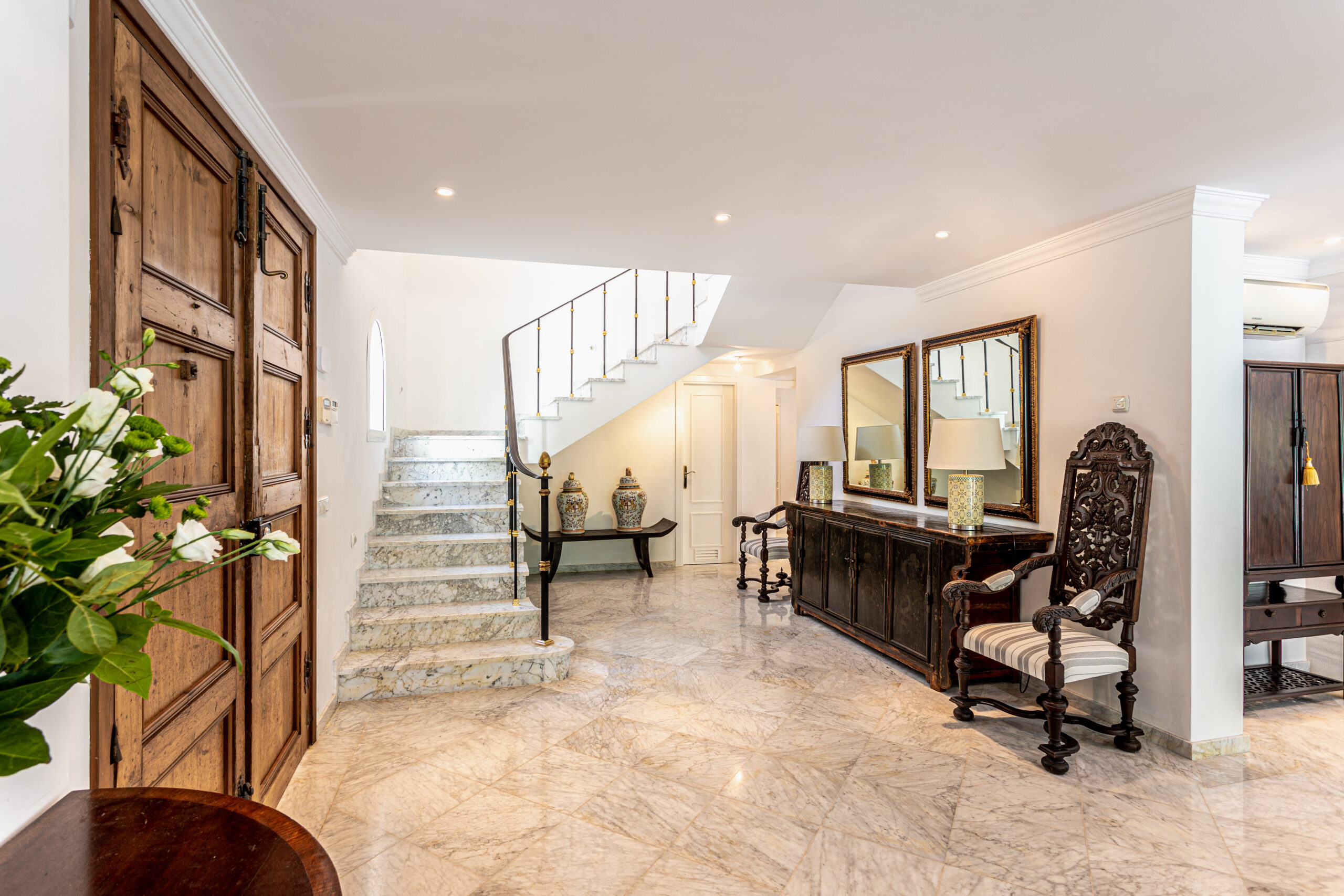 Villa Los Monteros 01