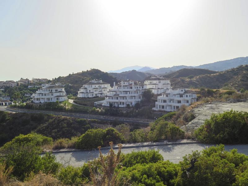 5 Spacious Detached Villas with Stunning Sea Views