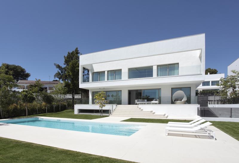 New Luxury Villas in Guadalmina Baja