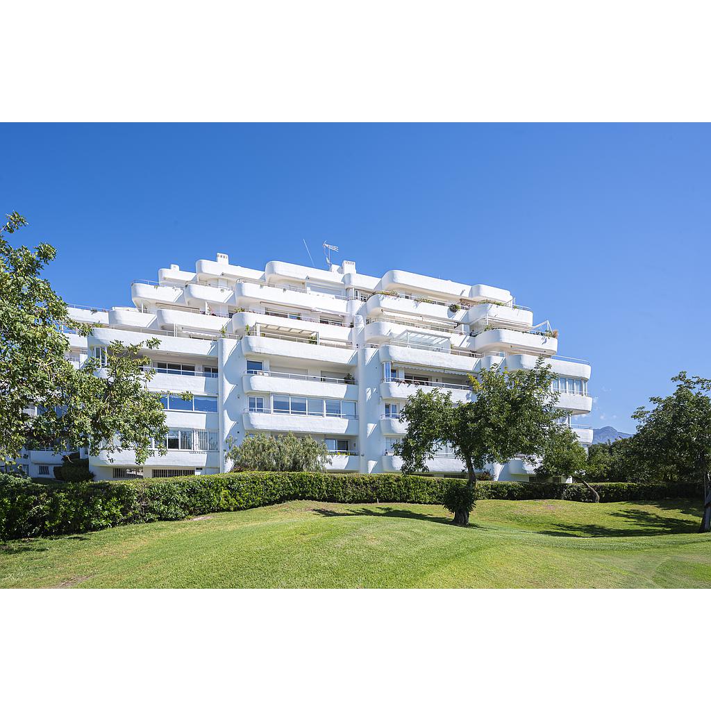 Cozy apartment with panoramic views in Guadalmina Alta, San Pedro de Alcántara