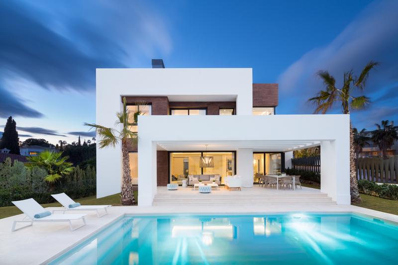 Villas modernas en la nueva milla de oro