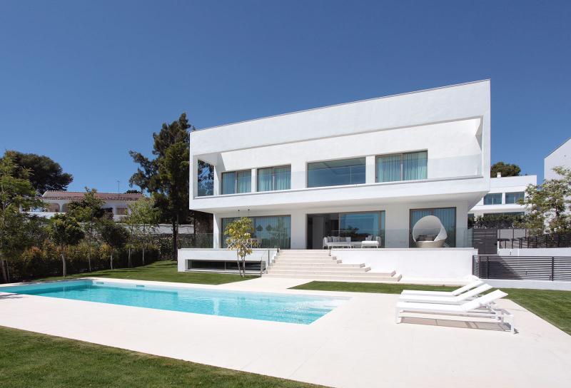 New Luxury Villas in Guadalmina Baja