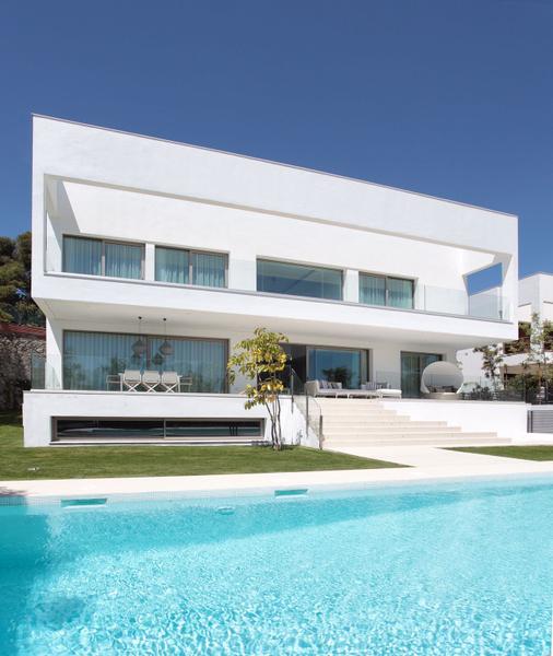 New Luxury Villas in Guadalmina Baja