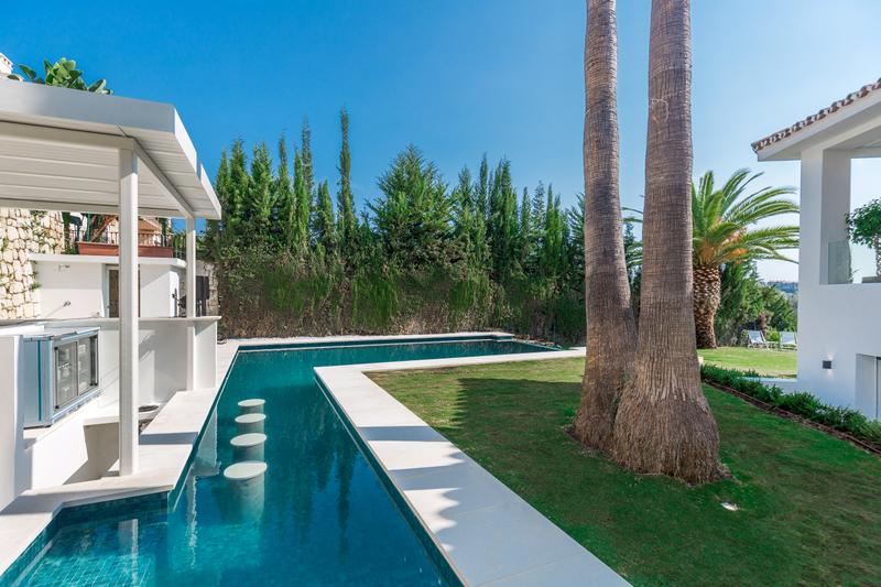 5 Bedroom Villa For Sale In Los Naranjos Golf