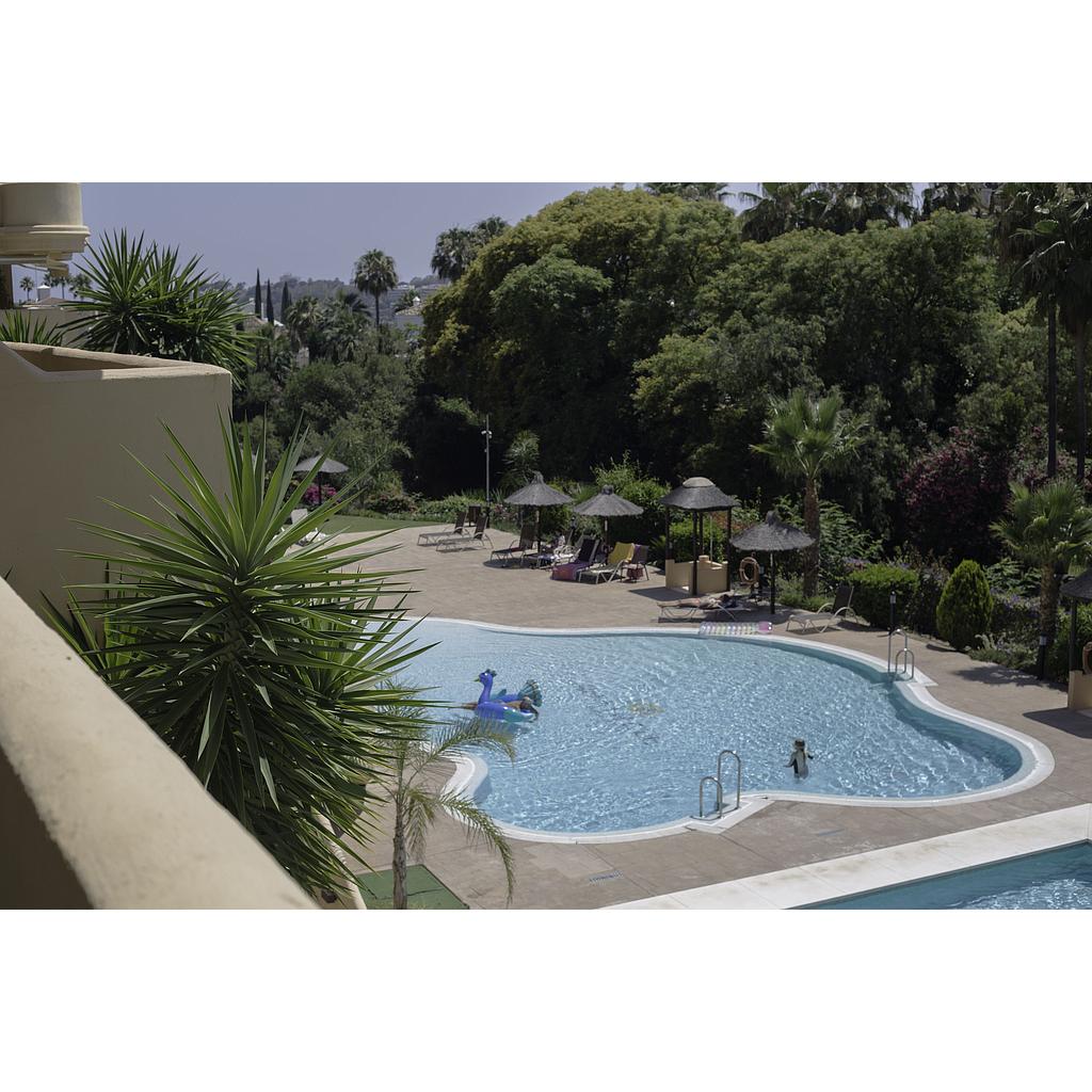 2 and 3 bedroom apartments with private terraces in Marbella